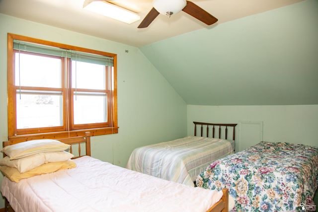 15708 Goddard Road, Allen Park, MI 48101