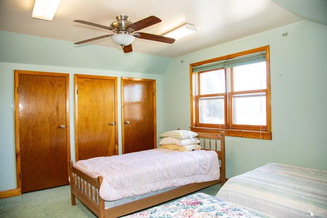 15708 Goddard Road, Allen Park, MI 48101