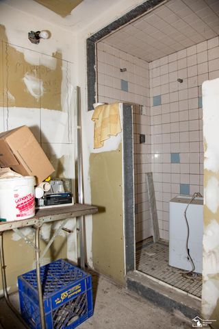 15708 Goddard Road, Allen Park, MI 48101