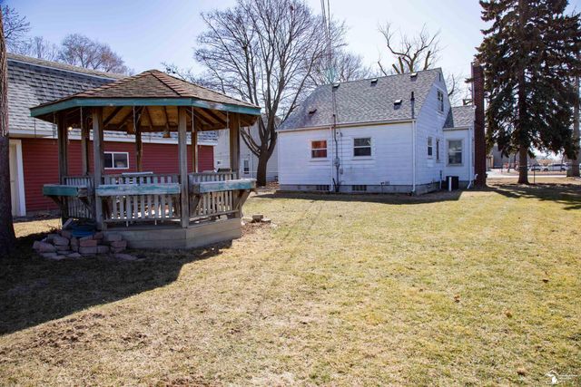 15708 Goddard Road, Allen Park, MI 48101