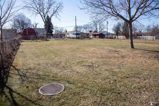 15708 Goddard Road, Allen Park, MI 48101