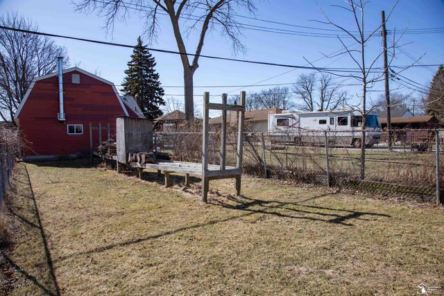 15708 Goddard Road, Allen Park, MI 48101