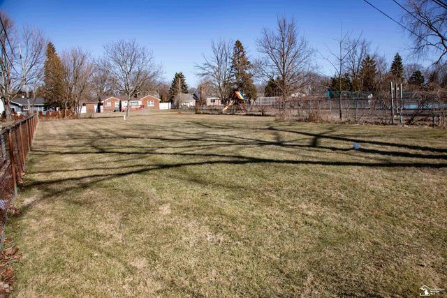 15708 Goddard Road, Allen Park, MI 48101