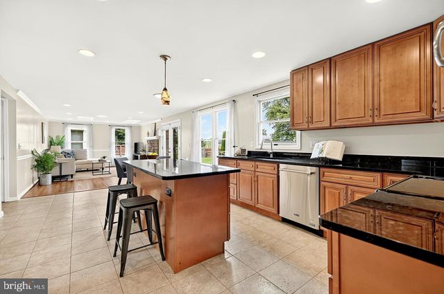 3894 PLUM RUN CT, Fairfax, VA 22033