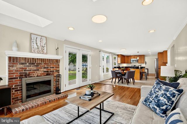 3894 PLUM RUN CT, Fairfax, VA 22033