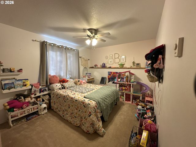 120 VALLEY VIEW Dr, John Day, OR 97845