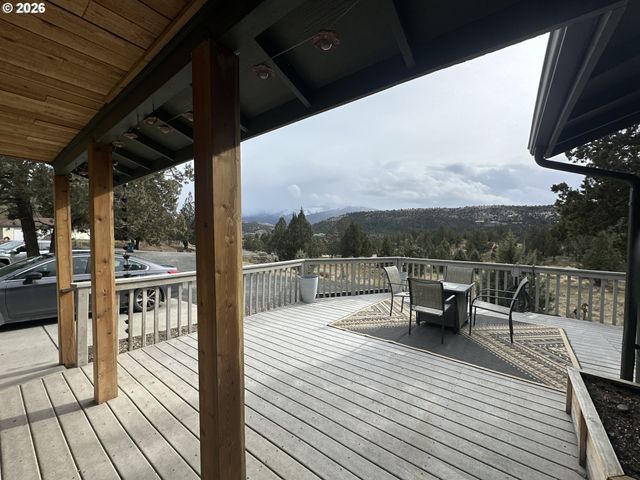 120 VALLEY VIEW Dr, John Day, OR 97845