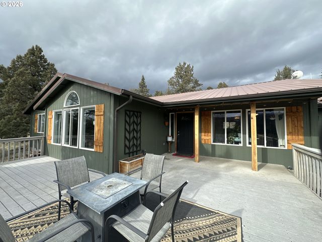 120 VALLEY VIEW Dr, John Day, OR 97845