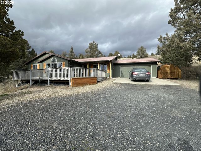 120 VALLEY VIEW Dr, John Day, OR 97845