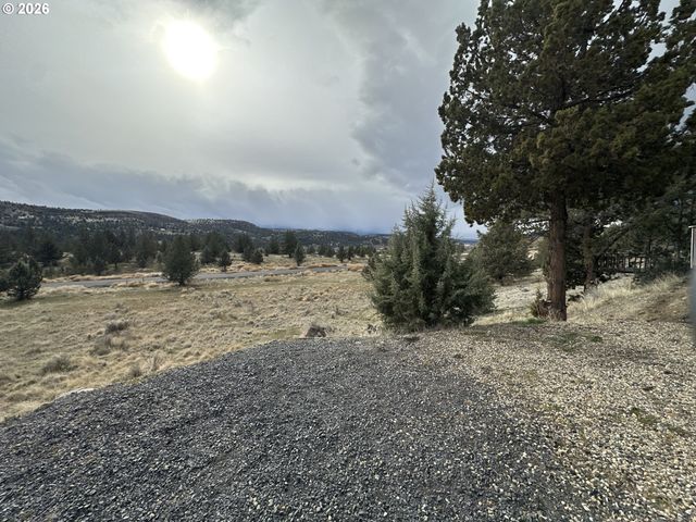 120 VALLEY VIEW Dr, John Day, OR 97845