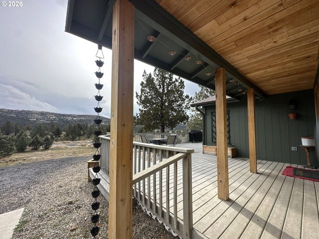120 VALLEY VIEW Dr, John Day, OR 97845
