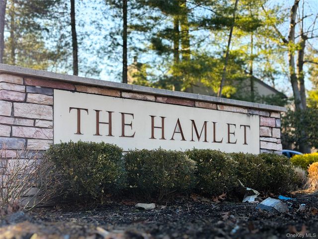 285 Carriage House Drive, Jericho, NY 11753