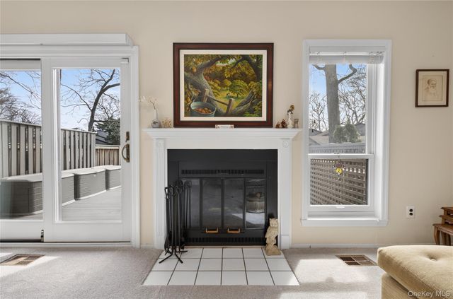 285 Carriage House Drive, Jericho, NY 11753