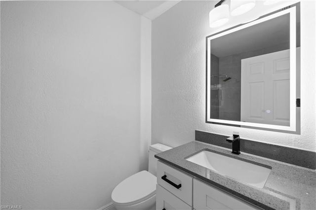 6322 Royal Woods DR, Fort Myers, FL 33908