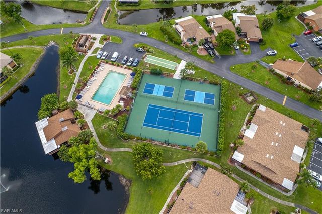 6322 Royal Woods DR, Fort Myers, FL 33908