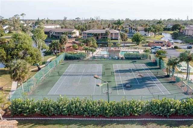 6322 Royal Woods DR, Fort Myers, FL 33908