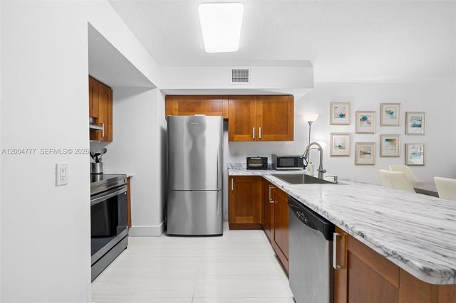 9499 Collins Ave 207, Surfside, FL 33154