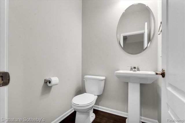 319 Strawberry Drive, Rochester Hills, MI 48307