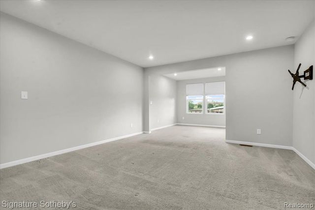 319 Strawberry Drive, Rochester Hills, MI 48307