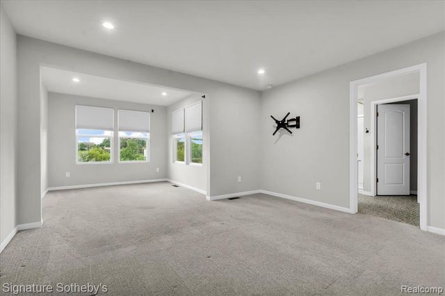 319 Strawberry Drive, Rochester Hills, MI 48307