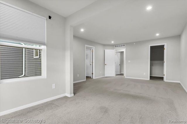 319 Strawberry Drive, Rochester Hills, MI 48307