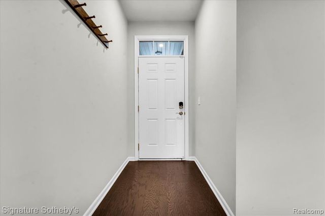 319 Strawberry Drive, Rochester Hills, MI 48307