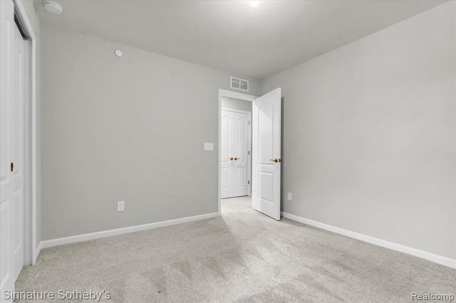319 Strawberry Drive, Rochester Hills, MI 48307