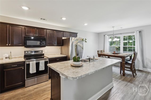 35 Bonnie Circle, Ellabell, GA 31308