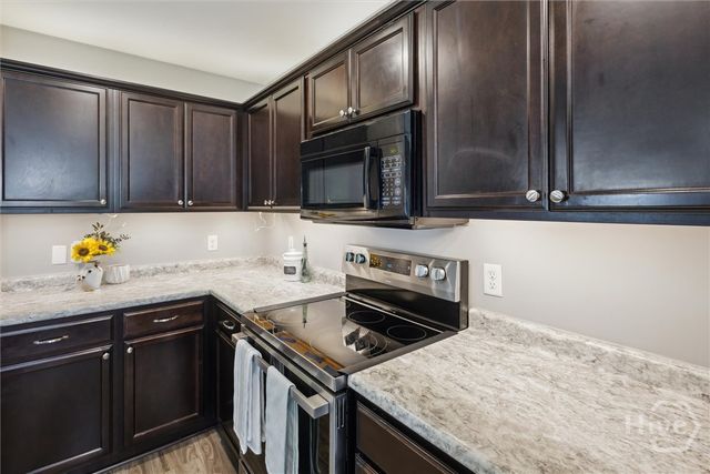 35 Bonnie Circle, Ellabell, GA 31308