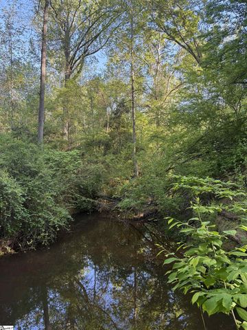 338 Berry Road, Pelzer, SC 29669