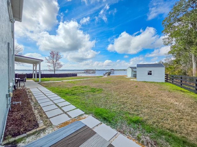 108 MAPLE TERRACE, Florahome, FL 32140