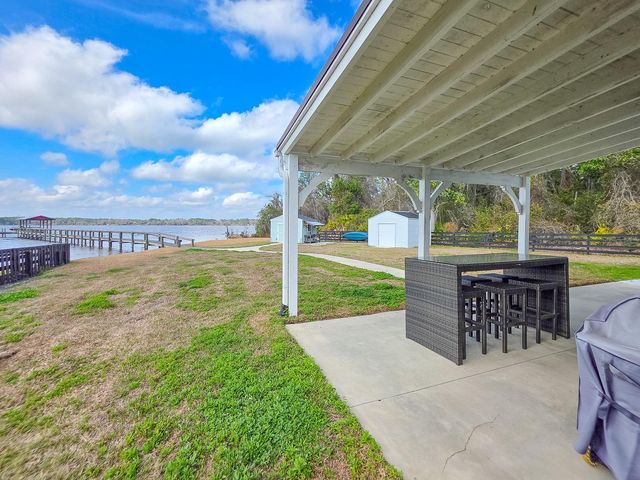 108 MAPLE TERRACE, Florahome, FL 32140