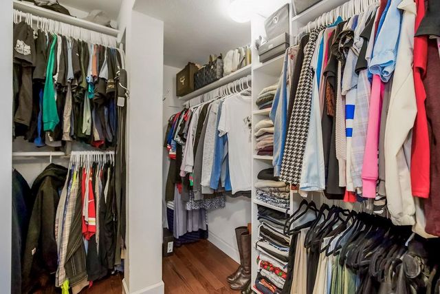 939 NW South Shore Drive, Lake Waukomis, MO 64151