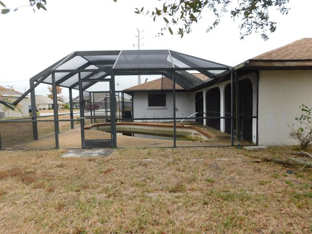 684 CORRIENTES CIRCLE, Punta Gorda, FL 33983