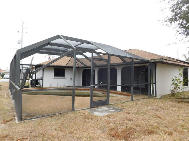 684 CORRIENTES CIRCLE, Punta Gorda, FL 33983