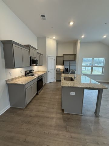 180 Watershed Court, Ashland City, TN 37015