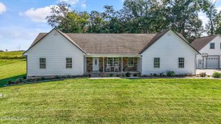 104 Lakeside Meadows Circle, Madisonville, TN 37354
