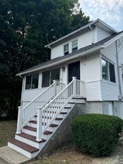 134 Sherman St, Quincy, MA 02170