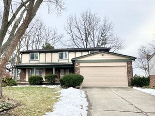 3095 Rolling Green Circle S, Rochester Hills, MI 48309