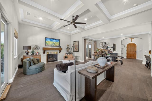 1809 E Buena Salud Way, Fresno, CA 93730