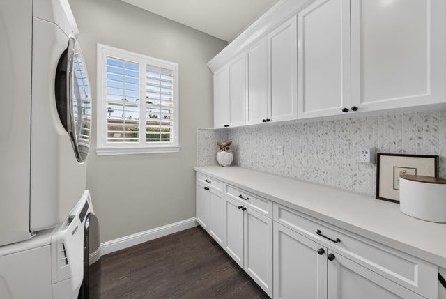 1809 E Buena Salud Way, Fresno, CA 93730