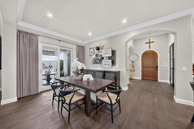 1809 E Buena Salud Way, Fresno, CA 93730