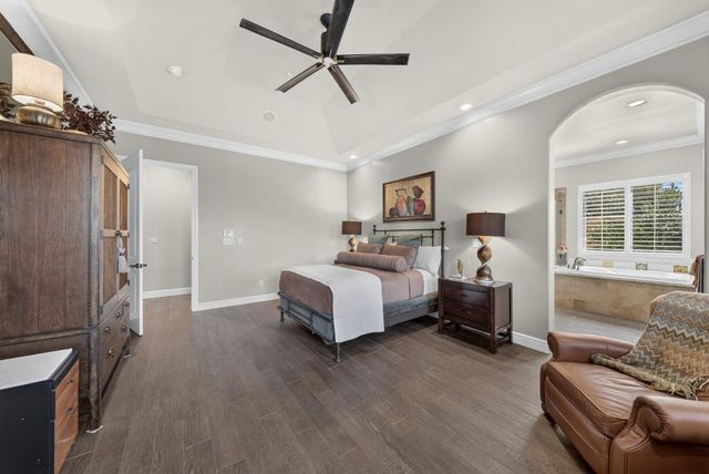 1809 E Buena Salud Way, Fresno, CA 93730