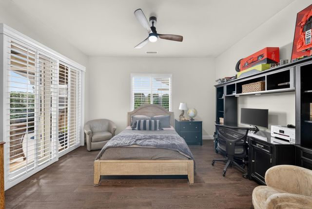 1809 E Buena Salud Way, Fresno, CA 93730