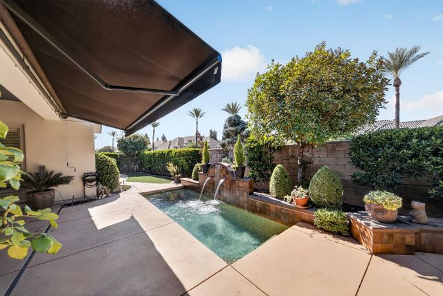 1809 E Buena Salud Way, Fresno, CA 93730