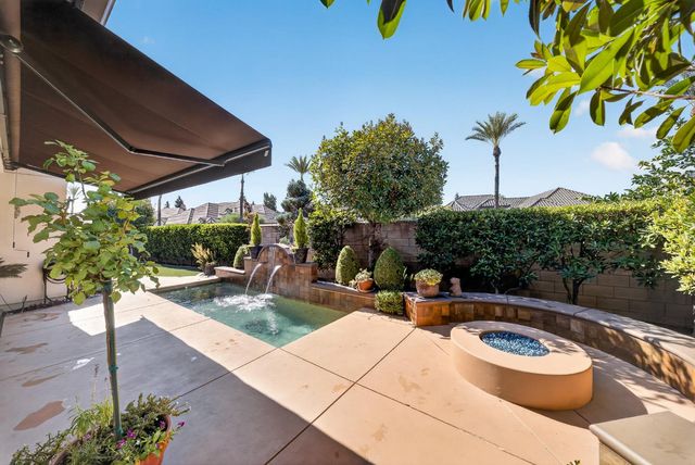 1809 E Buena Salud Way, Fresno, CA 93730