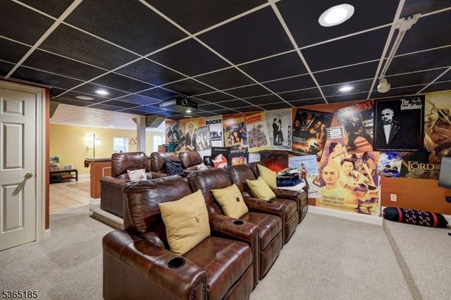 31 Primrose Ln, Bernards Twp., NJ 07920