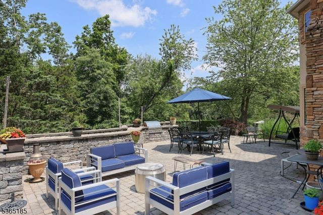 31 Primrose Ln, Bernards Twp., NJ 07920