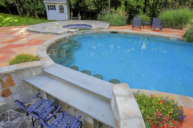 31 Primrose Ln, Bernards Twp., NJ 07920