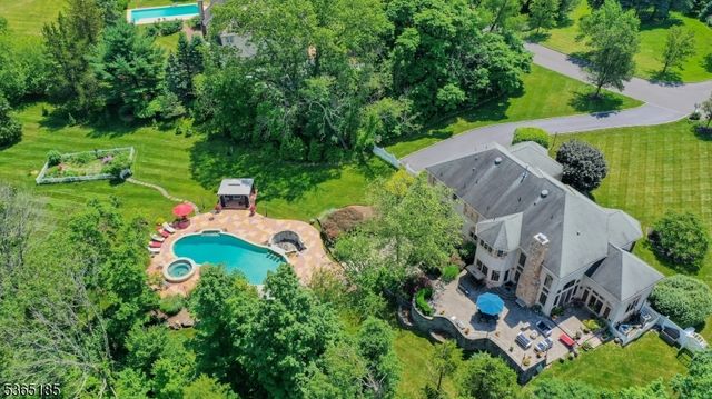31 Primrose Ln, Bernards Twp., NJ 07920
